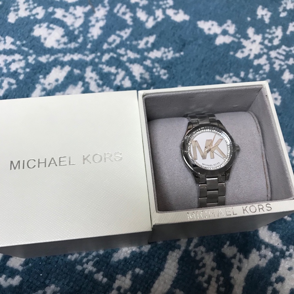 NWT Michael KORS watch MK3548